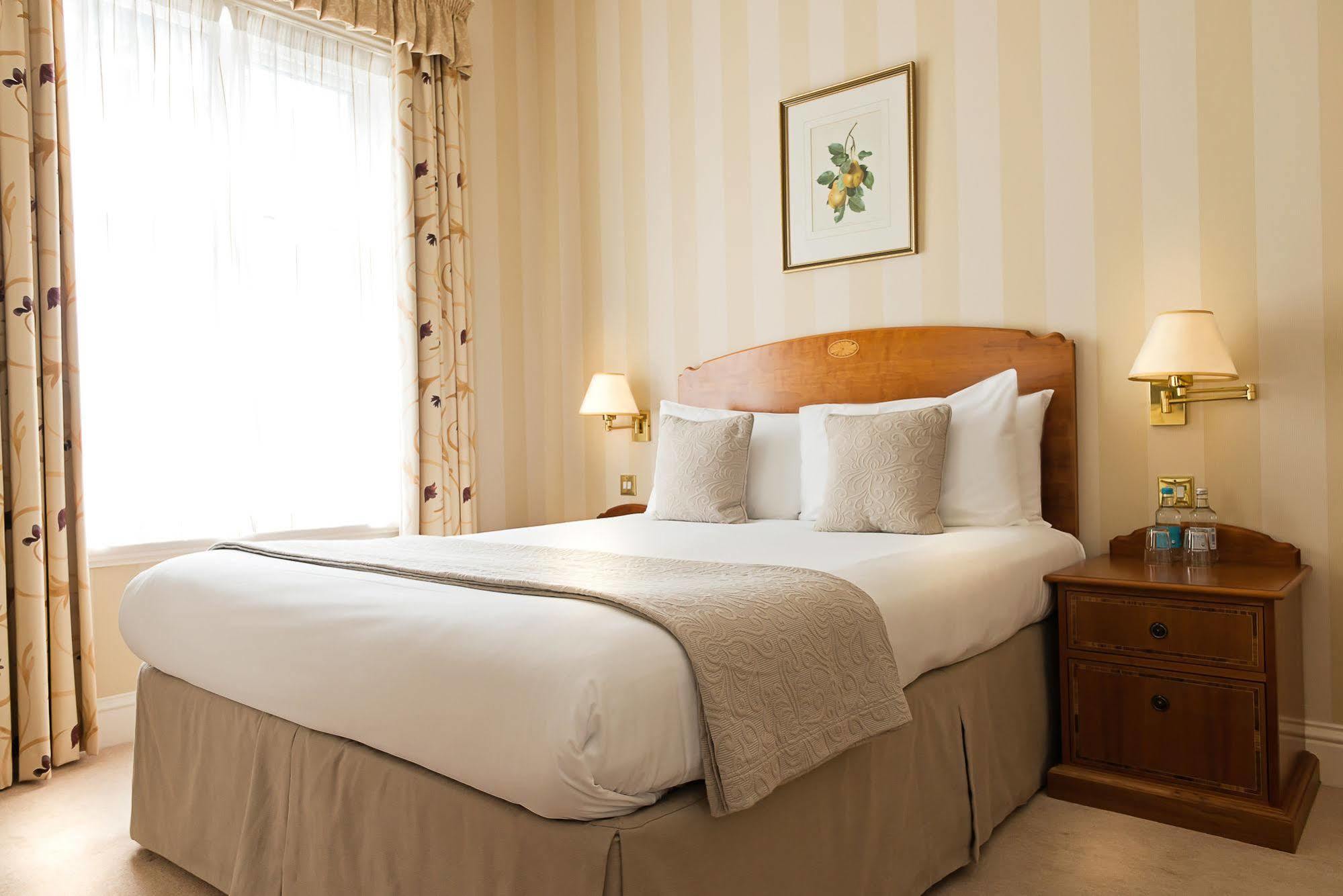 Cliff House Hotel Bournemouth Bagian luar foto