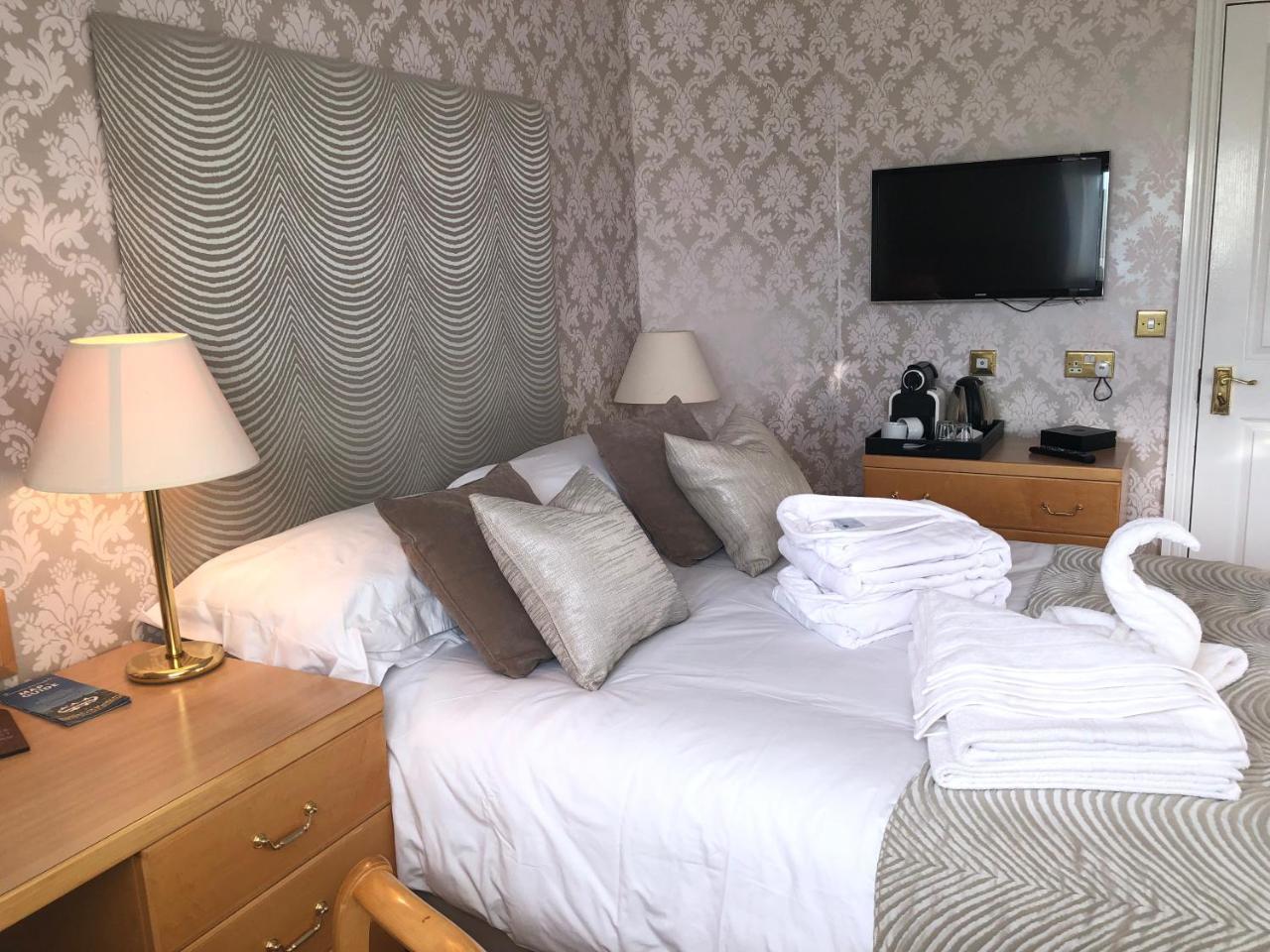 Cliff House Hotel Bournemouth Bagian luar foto